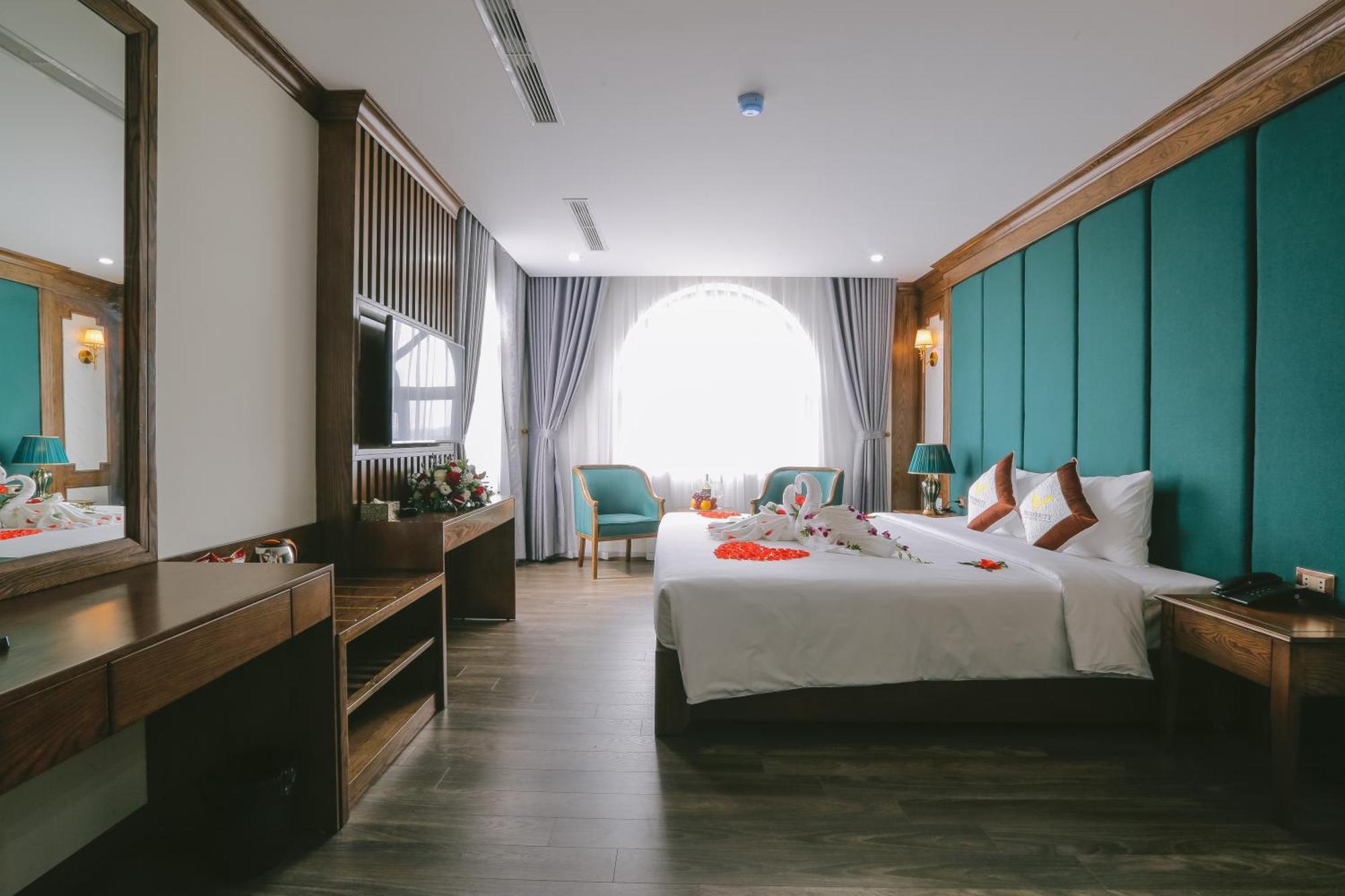 Prosperity Boutique Halong Hotel & Restaurent Ha Long Exterior foto